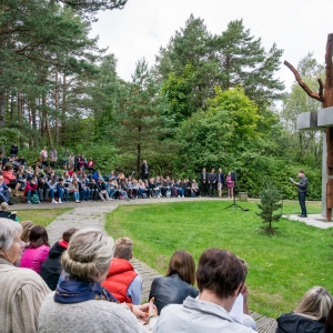 Skulptūra "Rainio pušys"