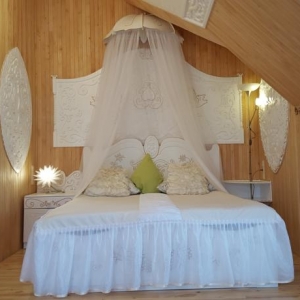 Naiza Guesthouse and Apartments