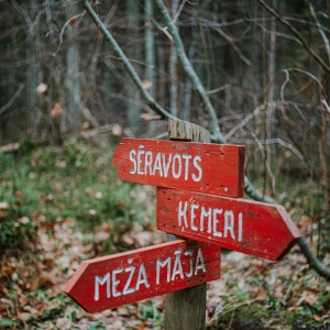 Lūžņu grāvja sēravota taka