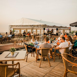 Diwalli beach bar