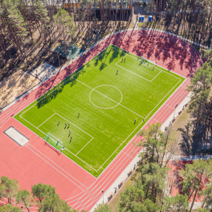 Stadioni un sporta laukumi