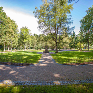 Square with sculpture ‘Folk-Dance’