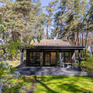 Kaasaegse kunsti galerii “Bastejs”