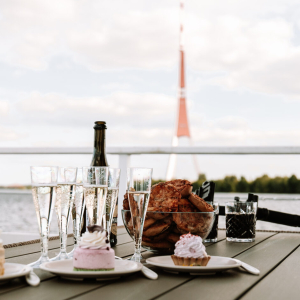 ''Forburga'' pirts plosts