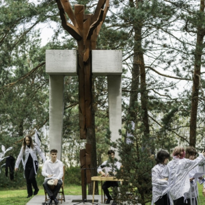 Rainim 16+1 “Dzejas siena Raiņa priedēs”