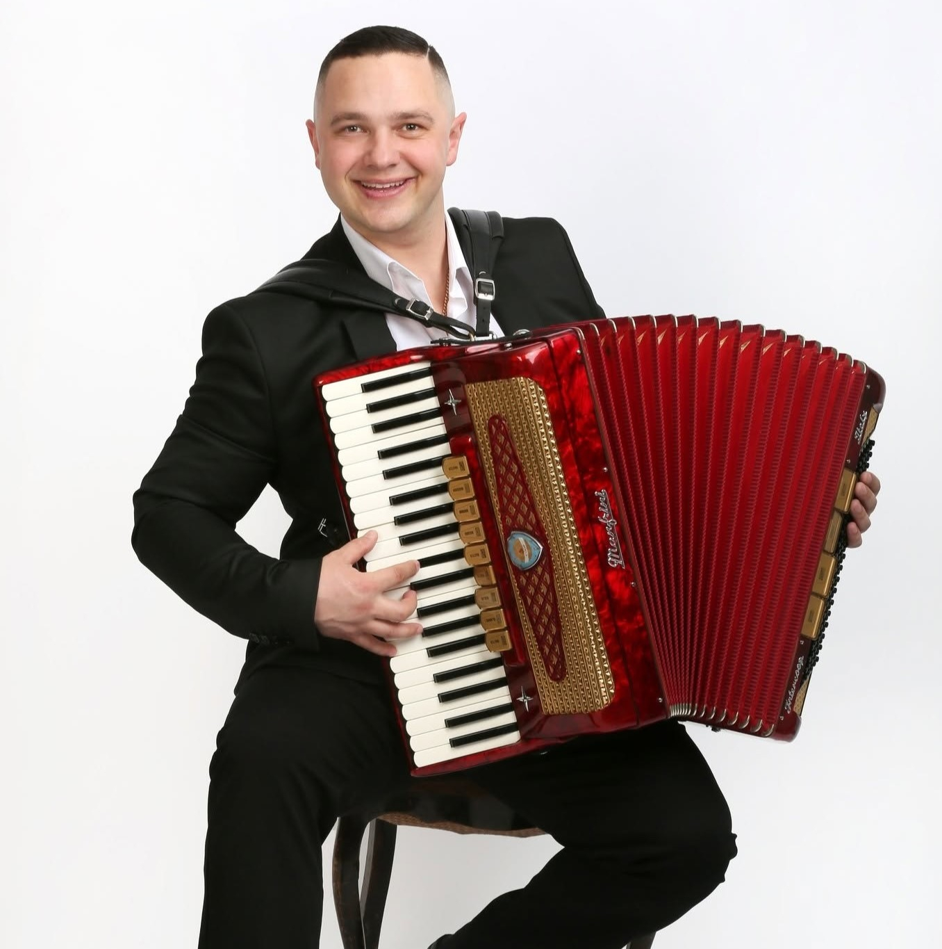 Dzīvās mūzikas vakars. Mūziķis Rikardions | Kafejnīca “Alba’’
