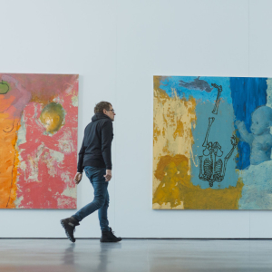 Kas notiek Jūrmalas izstāžu zālēs?