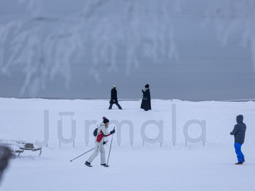 Mida teha Jūrmalas talvel: loodus, liikumine ja kultuur mere ääres