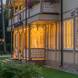 Nakšņošana Jūrmalas vēsturiskajās villās un kūrorta arhitektūrā