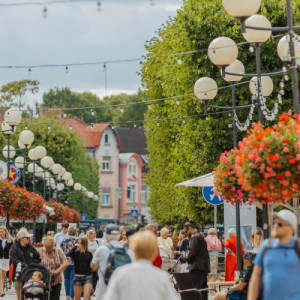 Majori. Jomas Street – The Town’s Promenade